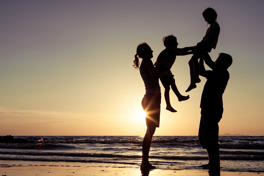 Beach Family900